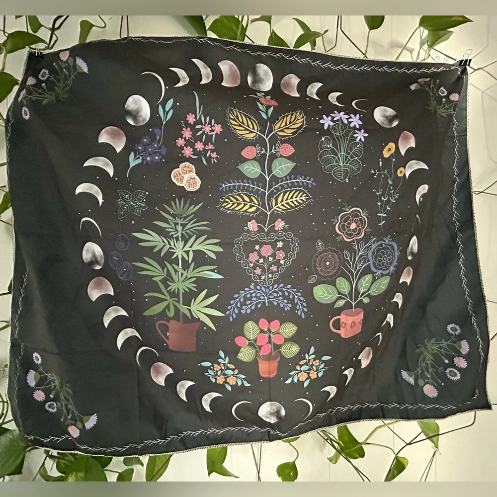 Black tapestry moon phases floral flowers plants green mug eclipse heart full